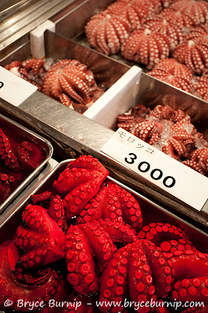 Tokyo, Fish Market - I'll take two please.